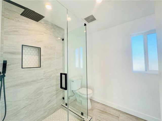 6860 Aura Avenue, Reseda, CA 91335