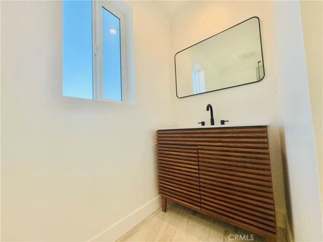 6860 Aura Avenue, Reseda, CA 91335