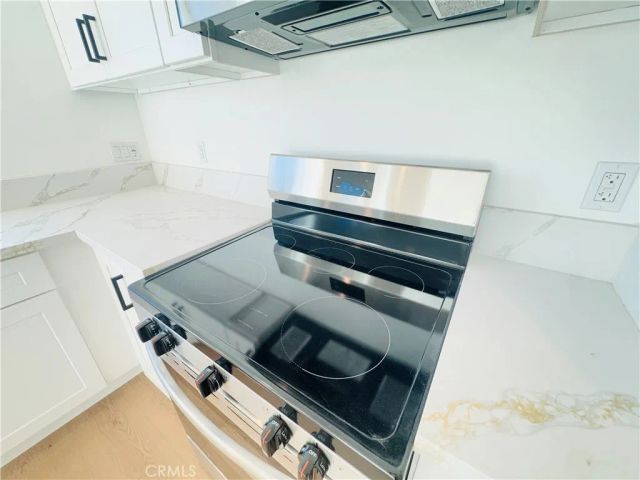 6860 Aura Avenue, Reseda, CA 91335