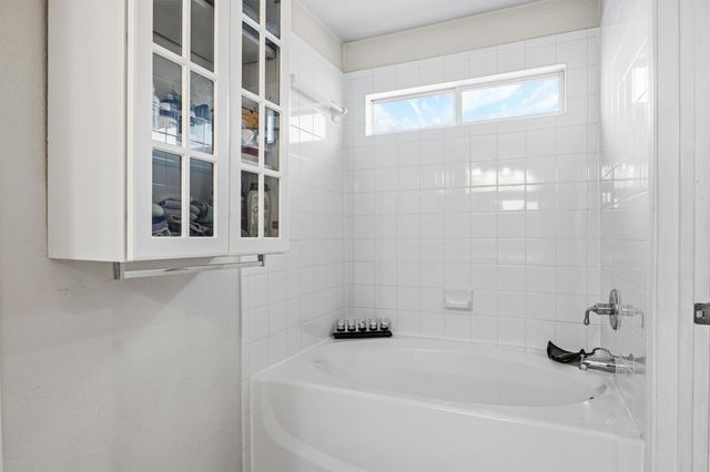 1508 Uvalde DR, Hutto, TX 78634