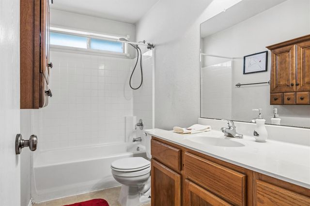 1508 Uvalde DR, Hutto, TX 78634