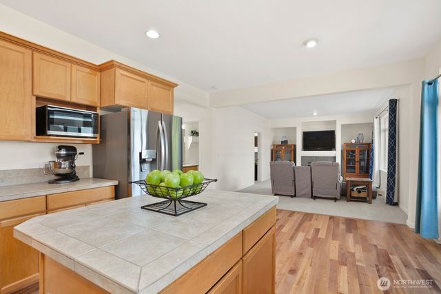 14625 Meridian Drive SE, Lynnwood, WA 98087