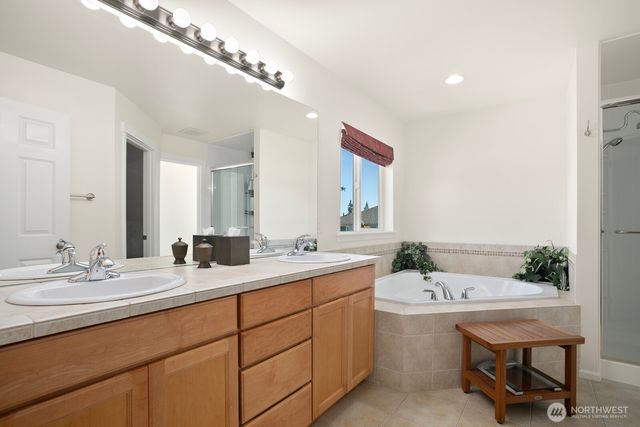 14625 Meridian Drive SE, Lynnwood, WA 98087