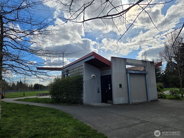 14625 Meridian Drive SE, Lynnwood, WA 98087