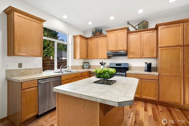 14625 Meridian Drive SE, Lynnwood, WA 98087
