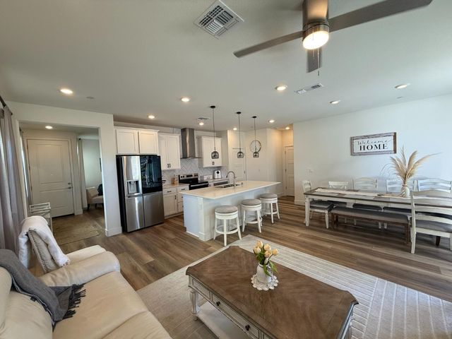 3345 Misty Lake Dr, Antelope, CA 95843