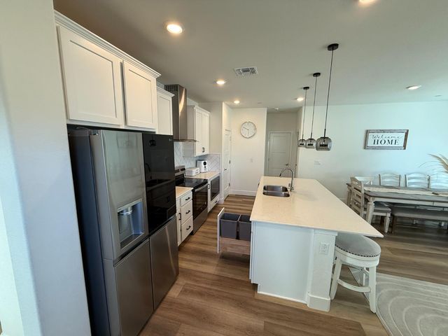 3345 Misty Lake Dr, Antelope, CA 95843