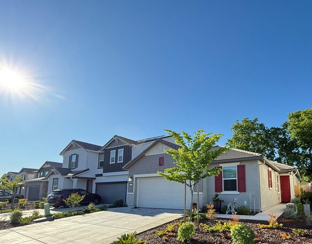 3345 Misty Lake Dr, Antelope, CA 95843