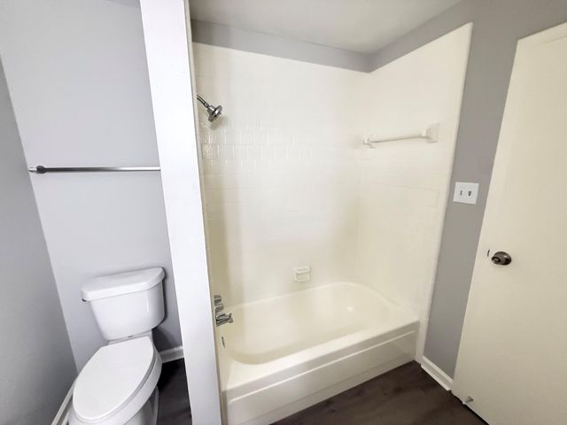 123 Lone Oak Drive, Highlands, TX 77562