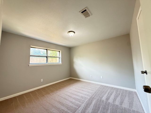 123 Lone Oak Drive, Highlands, TX 77562