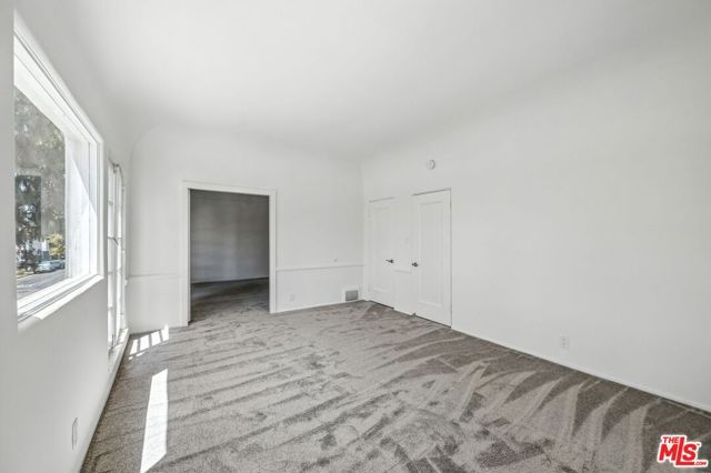 100 N Mansfield Avenue, Los Angeles, CA 90036