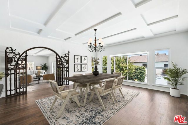 100 N Mansfield Avenue, Los Angeles, CA 90036