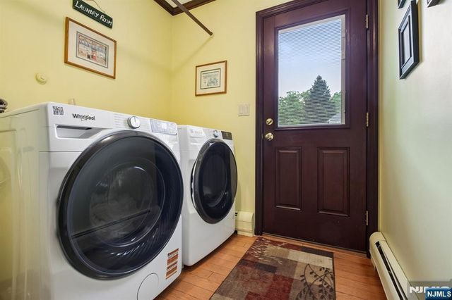 15 Bourbon Street, Wayne, NJ 07470
