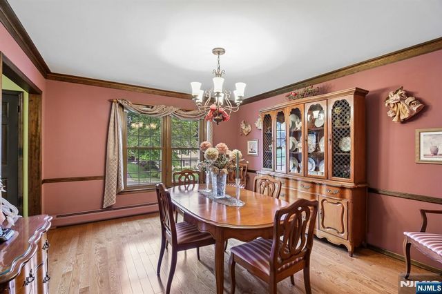 15 Bourbon Street, Wayne, NJ 07470