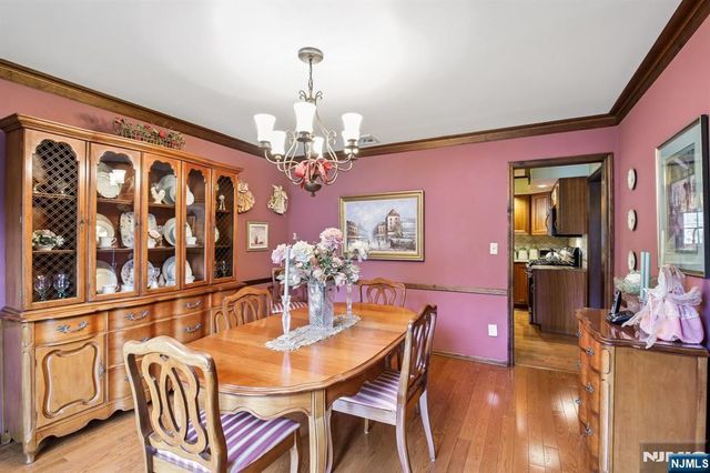 15 Bourbon Street, Wayne, NJ 07470