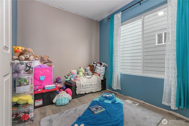 716 Brookstone Street, Mount Vernon, WA 98273