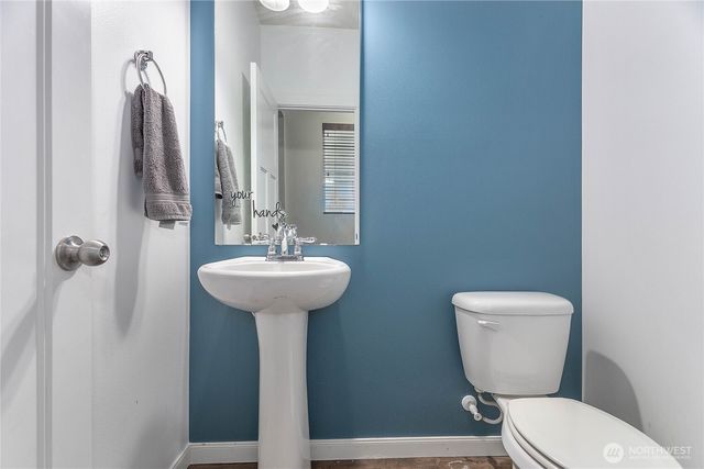 716 Brookstone Street, Mount Vernon, WA 98273