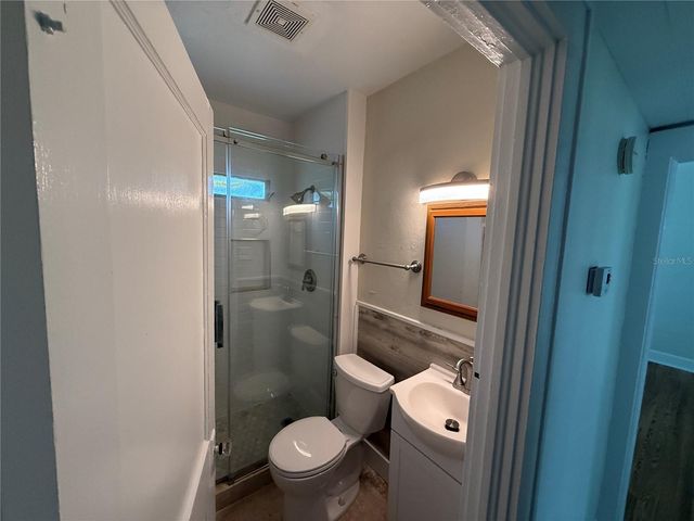 534 W OSCEOLA STREET, Clermont, FL 34711