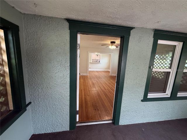 534 W OSCEOLA STREET, Clermont, FL 34711