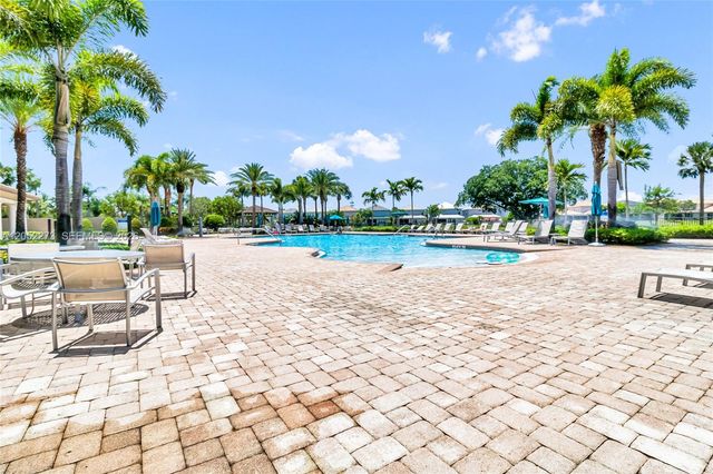 4164 Ficus St, Hollywood, FL 33021