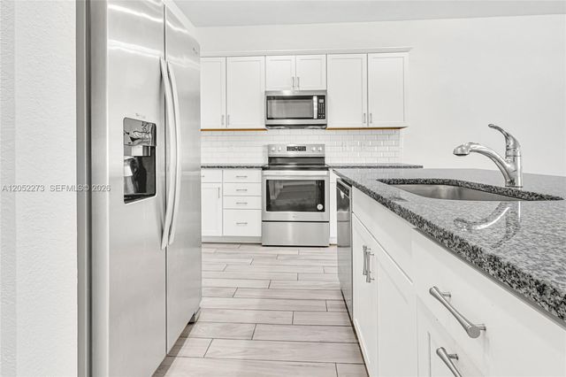 4164 Ficus St, Hollywood, FL 33021