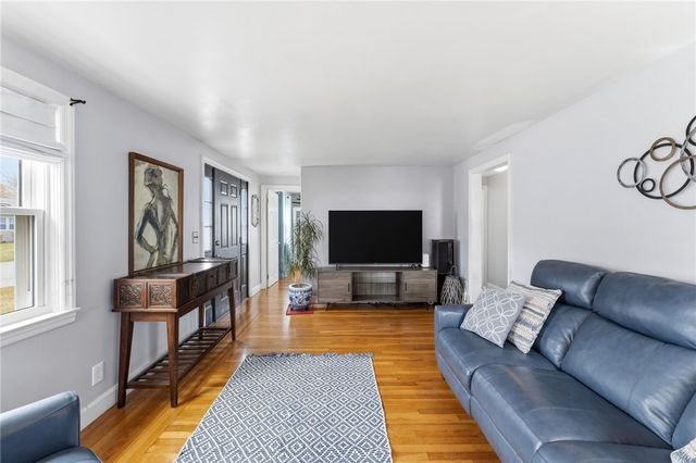 136 Missouri Drive, Warwick, RI 02886