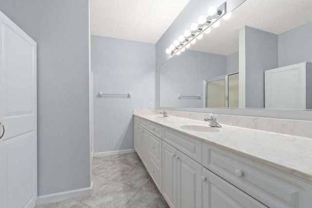 2087 SE Wild Meadow Circle, Port St. Lucie, FL 34952
