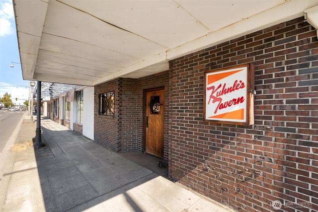 204 State Avenue, Marysville, WA 98270