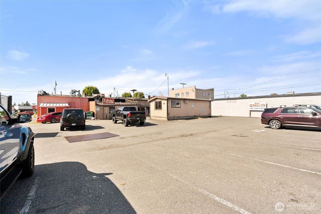 204 State Avenue, Marysville, WA 98270