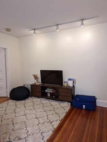 362 Commonwealth Avenue 6C, Boston, MA 02115