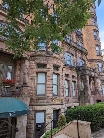 362 Commonwealth Avenue 6C, Boston, MA 02115