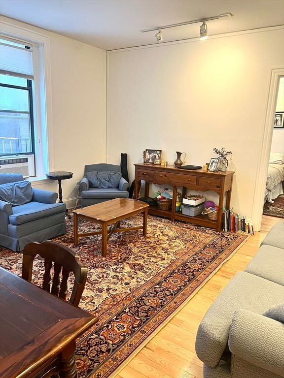 362 Commonwealth Avenue 6C, Boston, MA 02115
