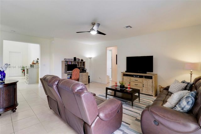 6025 Night Heron Court, Greenacres, FL 33415