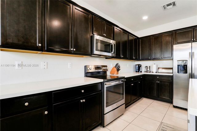 6025 Night Heron Court, Greenacres, FL 33415
