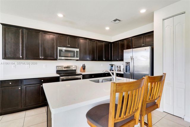6025 Night Heron Court, Greenacres, FL 33415