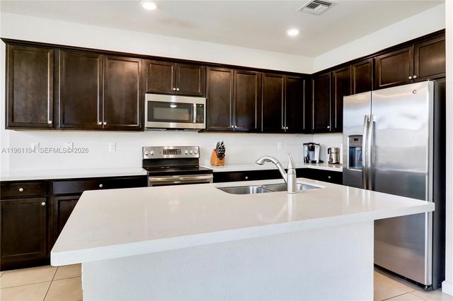 6025 Night Heron Court, Greenacres, FL 33415