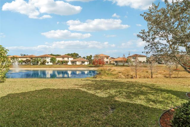 6025 Night Heron Court, Greenacres, FL 33415