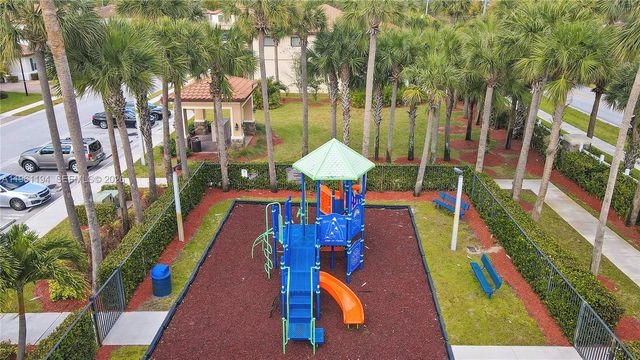 6025 Night Heron Court, Greenacres, FL 33415