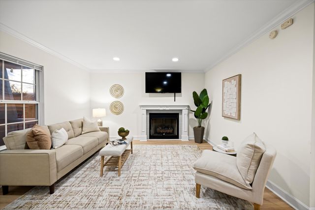 2211 E 12th Street, Chattanooga, TN 37404