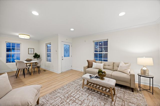 2211 E 12th Street, Chattanooga, TN 37404