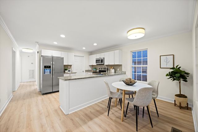 2211 E 12th Street, Chattanooga, TN 37404