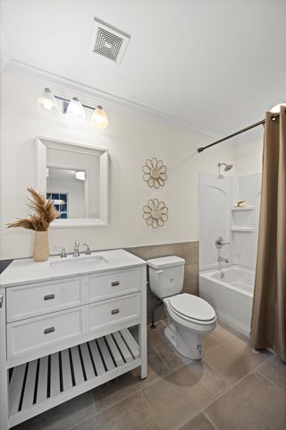 2211 E 12th Street, Chattanooga, TN 37404