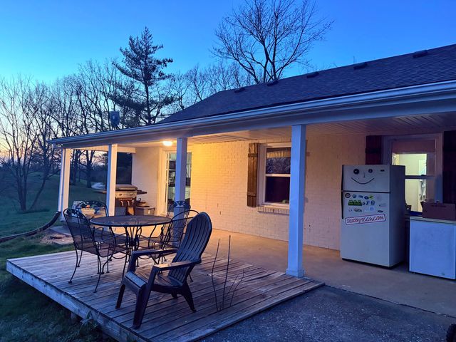 1447 Baxter Ridge Road, Lawrenceburg, KY 40342