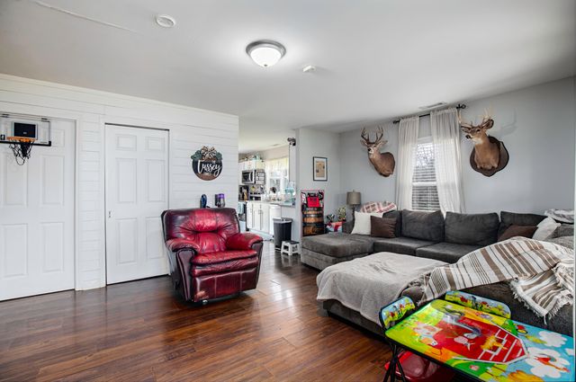 1447 Baxter Ridge Road, Lawrenceburg, KY 40342