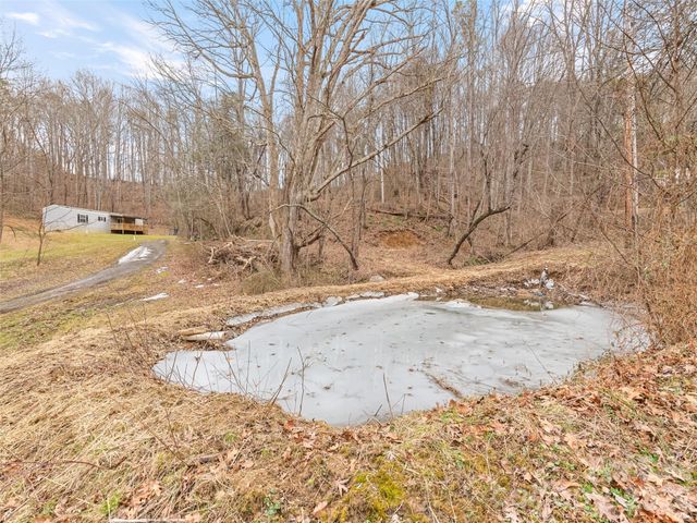 321 Shovel Creek Road, Waynesville, NC 28786