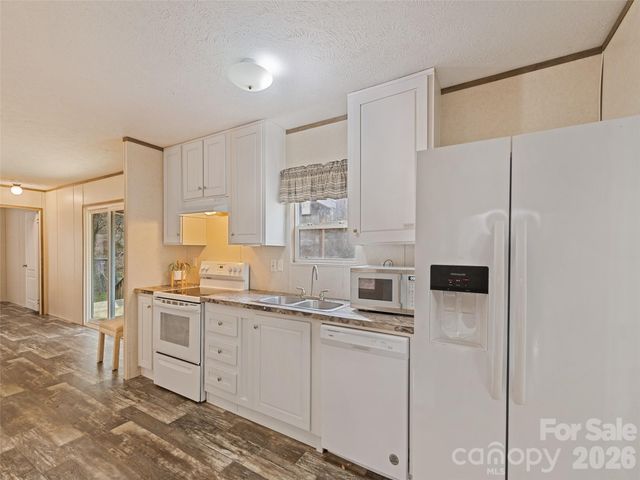 321 Shovel Creek Road, Waynesville, NC 28786