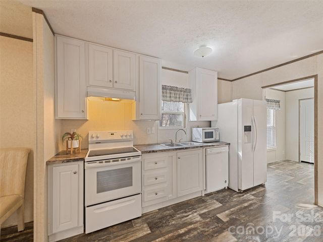 321 Shovel Creek Road, Waynesville, NC 28786