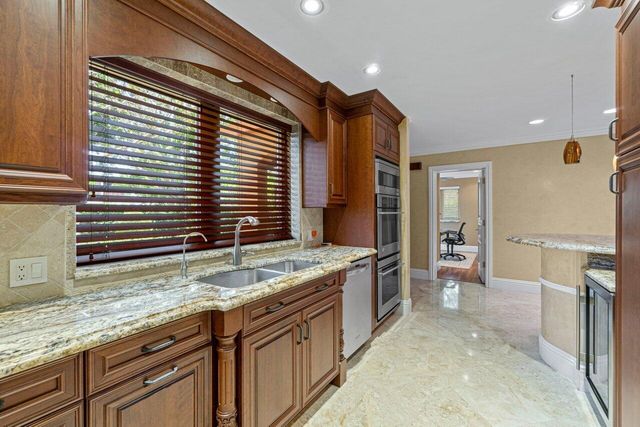 870 NW 7th Street, Boca Raton, FL 33486