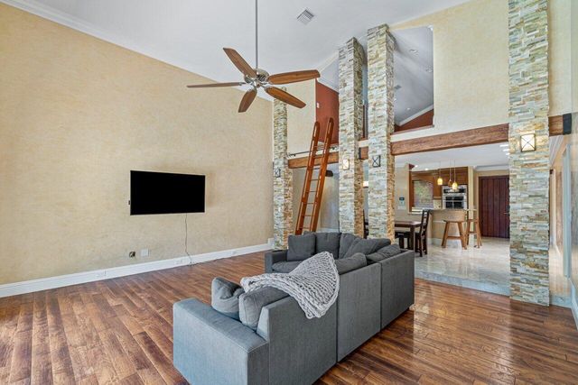 870 NW 7th Street, Boca Raton, FL 33486