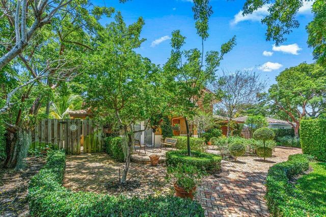 870 NW 7th Street, Boca Raton, FL 33486